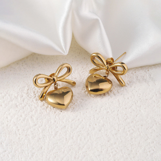 Sweet Knot Heart Earrings
