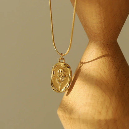 Rose Whisper Necklace