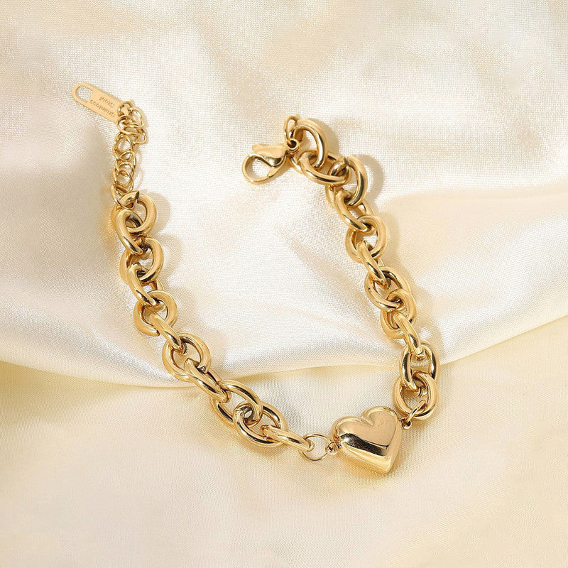 Gold-Plated Chunky Chain Bracelet with Heart Charm