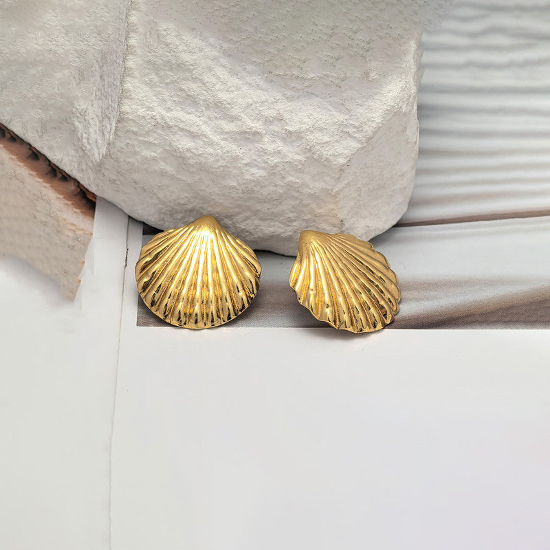 Elegant Gold Seashell Earrings for Women