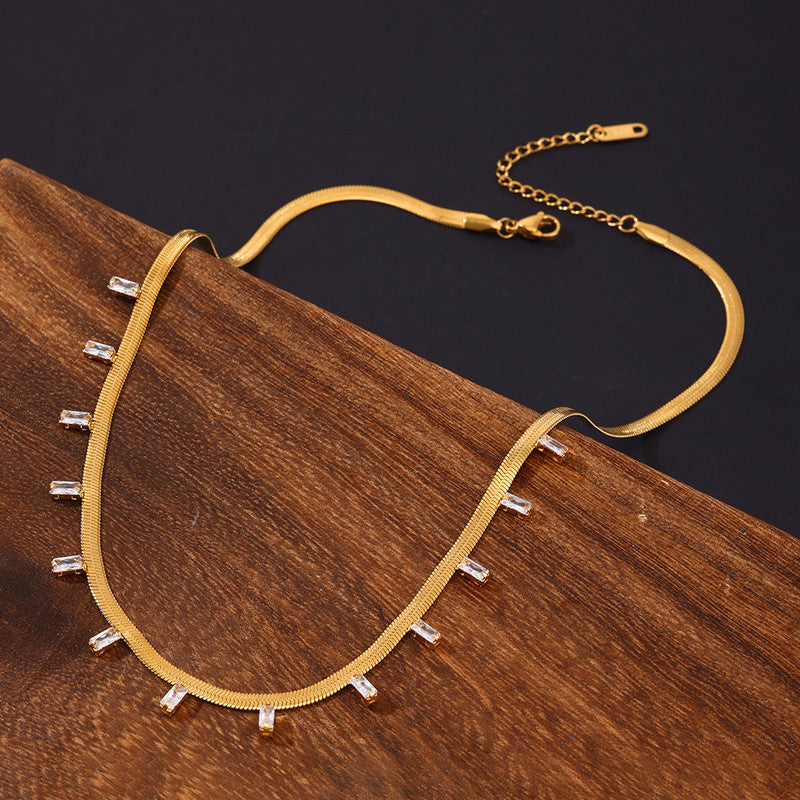 Minimal Gold Choker Necklace with Crystal Drops