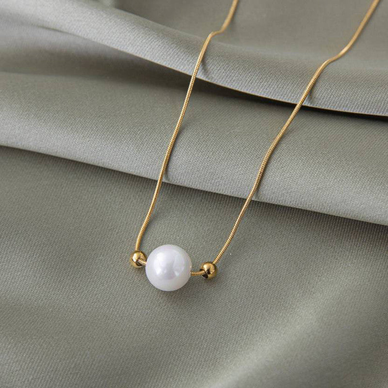 Minimal Gold Necklace with Pearl Accent