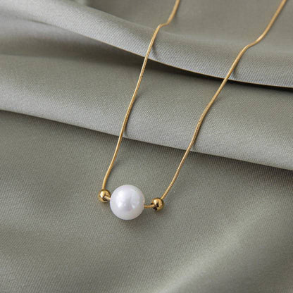 Minimal Gold Necklace with Pearl Accent