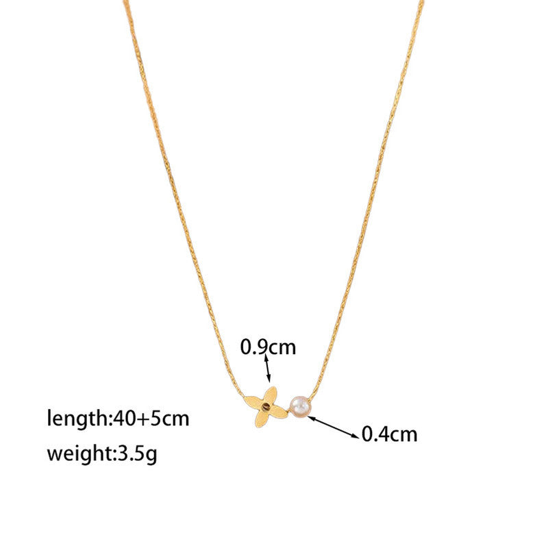 Minimal Gold Flower Necklace with Pearl Detail