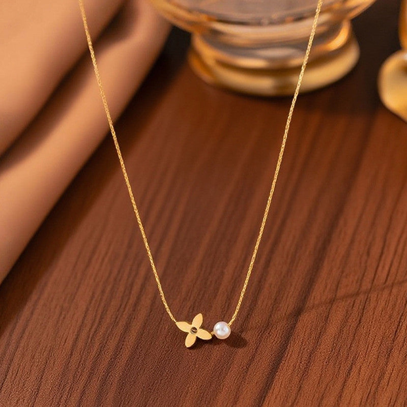 Minimal Gold Flower Necklace with Pearl Detail