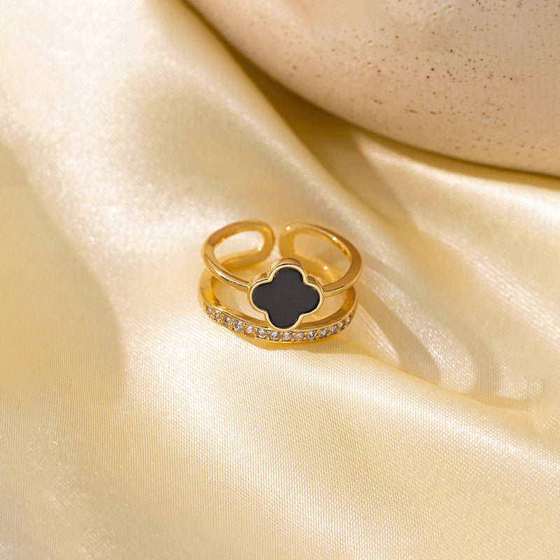 Gold-Plated Clover Black Stone Ring with Crystal Band