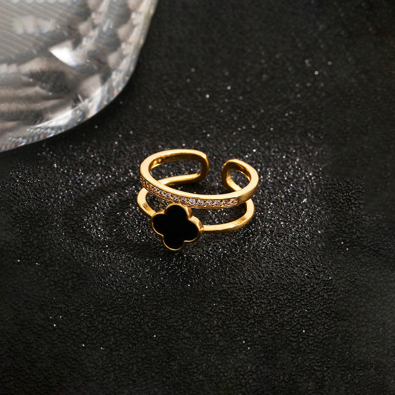 Gold-Plated Clover Black Stone Ring with Crystal Band