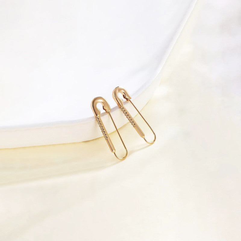Minimal Paperclip Link Drop Earrings – Modern Chic Statement
