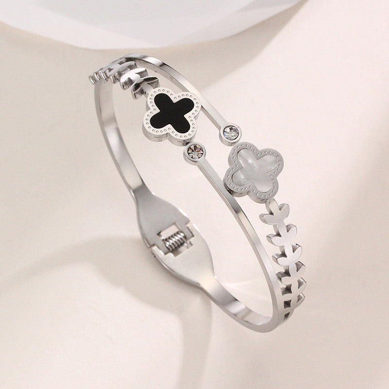 Love Clover Charm Kada
