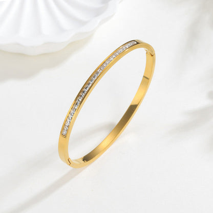 Minimal Gold Bangle with Crystal Detail