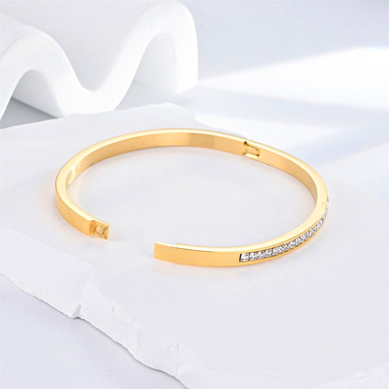 Minimal Gold Bangle with Crystal Detail