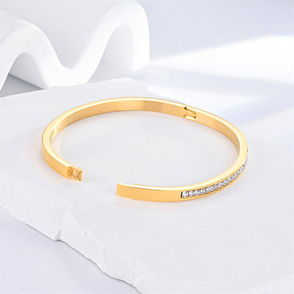 Minimal Gold Bangle with Crystal Detail